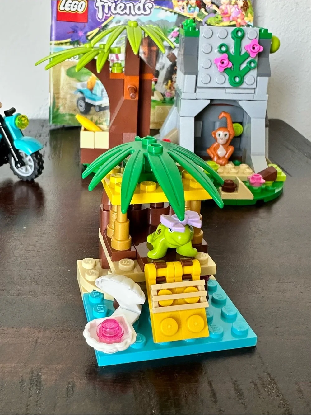 LEGO Friends First Aid Jungle Bike 41032 and Little Turtle’s Oasis 41019 Retired
